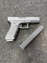 GLOCK G22 GEN 4 W/ extended magazine .40 S&W - 2 of 3 GLOCK G22 GEN 4 W/ extended magazine .40 S&W - 2 of 3