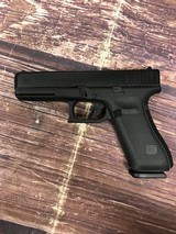 GLOCK G17 GEN 5 9MM LUGER (9x19 PARA) - 1 of 3