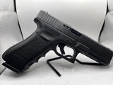 GLOCK G22 GEN 3 .40 S&W - 2 of 3