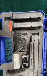 SMITH & WESSON M&P PRO 9MM LUGER (9x19 PARA) - 1 of 3