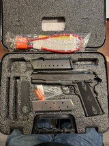 TAURUS 1911 45 ACP .45 ACP - 1 of 3