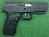 IWI US Jericho 941 9MM LUGER (9X19 PARA) - 2 of 3