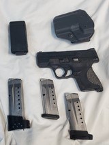 SMITH & WESSON M & P 9 Shield 9MM LUGER (9x19 PARA) - 2 of 3