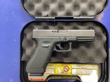 GLOCK G17 GEN 3 9MM LUGER (9X19 PARA) - 2 of 3