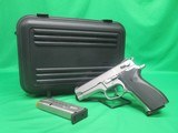 SMITH & WESSON 5906 9MM LUGER (9x19 PARA) - 1 of 3