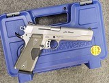 SMITH & WESSON 1911 .45 ACP