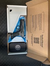 SMITH & WESSON M&P9 compact carry comp 9MM LUGER (9x19 PARA) - 1 of 3