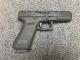 GLOCK 17 GEN 5 9MM LUGER (9x19 PARA) - 1 of 2