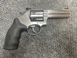 SMITH & WESSON 686 PLUS .357 MAG - 2 of 2