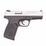 SMITH & WESSON SD40 VE .40 S&W - 2 of 3