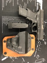 GLOCK 27 .40 S&W - 2 of 3