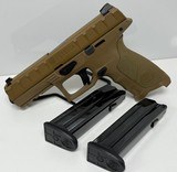 BERETTA APX 9MM LUGER (9x19 PARA) - 1 of 3