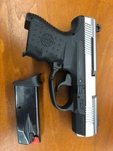 SMITH & WESSON SW990l .40 S&W - 2 of 3