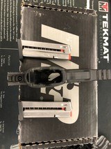 SMITH & WESSON M&P9 SHIELD EZ M2.0 9MM LUGER (9X19 PARA) - 3 of 3