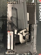 SMITH & WESSON M&P9 SHIELD EZ M2.0 9MM LUGER (9X19 PARA) - 1 of 3