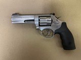 SMITH & WESSON 617-6 .22 LR - 3 of 3