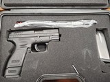 SPRINGFIELD ARMORY XD-40 SUB COMPACT .40 S&W - 1 of 3