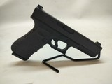 GLOCK G17 GEN 4 9MM LUGER (9X19 PARA) - 1 of 2