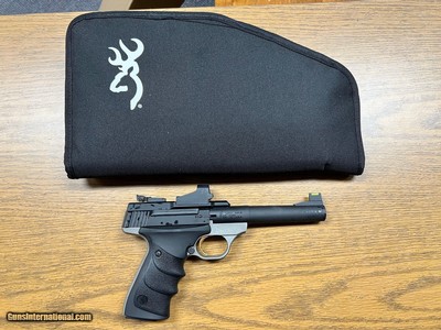 BROWNING Buckmark Practical w/red dot .22 LR