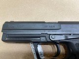 HECKLER & KOCH USP .40 S&W - 2 of 3