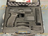 HECKLER & KOCH VP40 .40 S&W - 3 of 3