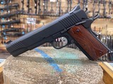 KIMBER KIMBER CUSTOM 45ACP 7RD WALNUT GRIPS II - 7+1 Rounds, 5" Barrel, Wood Grips, Blue/Black, 3-Dot Sights .45 ACP - 1 of 3