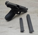GLOCK G22 GEN 4 .40 S&W - 3 of 3