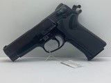 SMITH & WESSON Mod 910 9MM LUGER (9x19 PARA) - 1 of 3