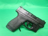 SMITH & WESSON M&P40 SHIELD .40 S&W - 2 of 3