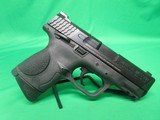 SMITH & WESSON M&P40 COMPACT .40 S&W - 2 of 3