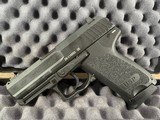 HK USP .40 S&W - 2 of 3