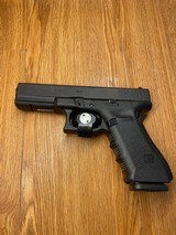 GLOCK G17 GEN 4 9MM LUGER (9x19 PARA) - 1 of 3