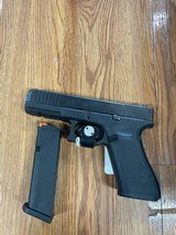 GLOCK 17 GEN 5 9MM LUGER (9x19 PARA) - 1 of 3