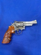 SMITH & WESSON 19-2 .38 SPECIAL/.357 MAGNUM - 2 of 3