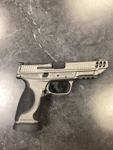SMITH & WESSON M&P M2.0 9MM LUGER (9x19 PARA) - 1 of 3