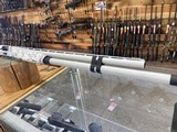 MOSSBERG 940 PRO WATERFOWL (SNOW GOOSE) 12 GA - 2 of 3