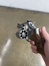 SMITH & WESSON 627 PERFORMANCE .357 MAG - 3 of 3