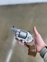 SMITH & WESSON 627 PERFORMANCE .357 MAG - 1 of 3
