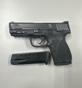 SMITH & WESSON M&P 40 .40 S&W - 2 of 3