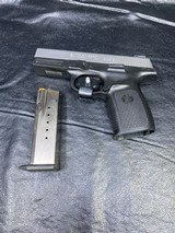 SMITH & WESSON SW40VE .40 S&W - 1 of 3