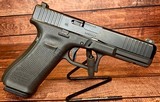 GLOCK 17 GEN 5 GearPack
9MM LUGER (9x19 PARA) - 2 of 3