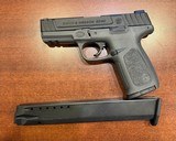 SMITH & WESSON SD40 .40 S&W - 1 of 3