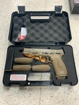 SMITH & WESSON M&P 2.0 9MM LUGER (9x19 PARA) - 1 of 3