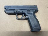 SPRINGFIELD ARMORY XD-40 .40 S&W - 1 of 3