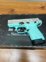 SMITH & WESSON M&P9 SHIELD 9MM LUGER (9x19 PARA) - 1 of 3