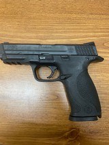 SMITH & WESSON m&p40 stainless .40 S&W - 1 of 3