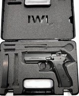 IWI jericho 941rs 9MM LUGER (9x19 PARA) - 1 of 3