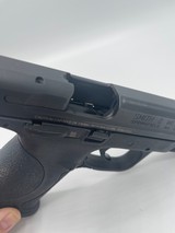 SMITH & WESSON M&P 40 .40 S&W - 3 of 3