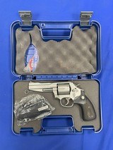 SMITH & WESSON 686 SR .357 MAG - 1 of 3