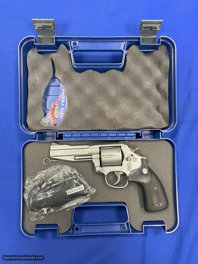 SMITH & WESSON 686 SR .357 MAG